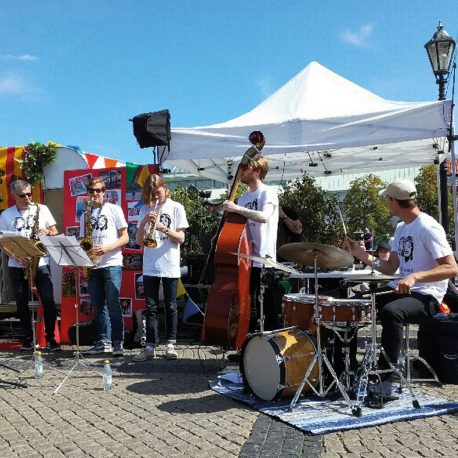 Festivalorkestern med vänner (ISL & SE)